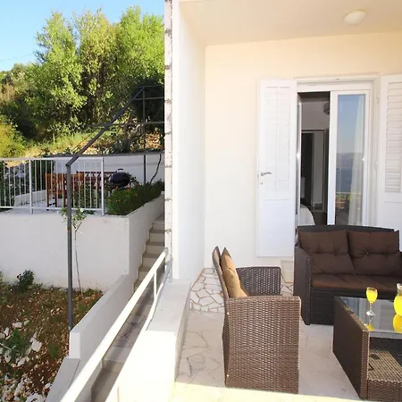 Dubreta With Balcony Lägenhet Cavtat