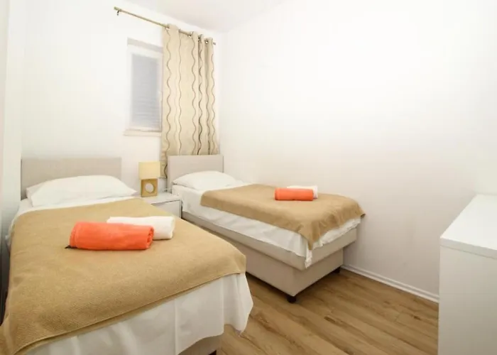 Apartament Dubreta With Balcony Cavtat